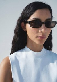 Вязаное платье