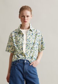 Блузка-рубашка