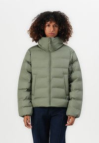 Зимняя куртка Зимняя куртка