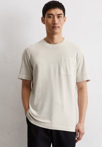 Футболка Футболка