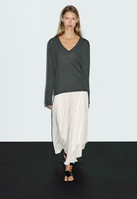 Пуловер Пуловер