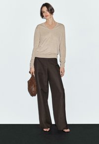 Пуловер Пуловер