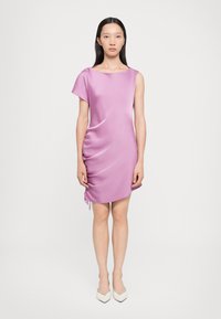 Коктейльное платье