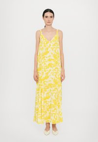 Пляжное платье