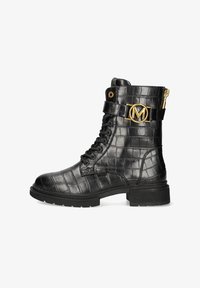 Ботинки на шнуровке