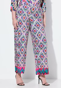 Широкие брюки