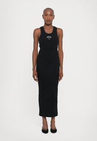 Платье макси