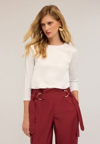 Майка с рукавом три четверти