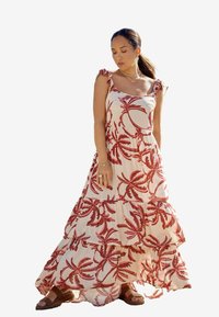 Пляжное платье