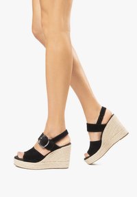 Эспадрильи