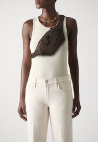 Сумка на пояс