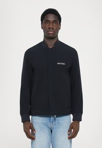 Куртка Куртка