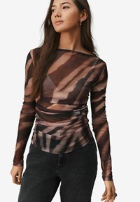 Блузка Блузка