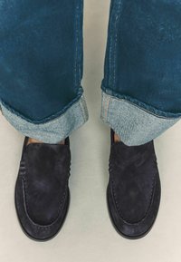 Полуботинки