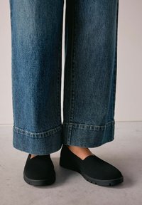 Полуботинки