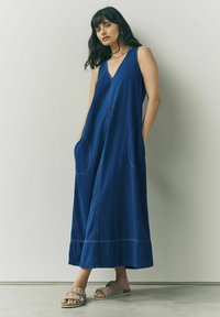 Джинсовое платье