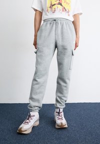 Спортивные штаны Спортивные штаны