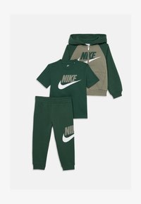 Брюки Брюки