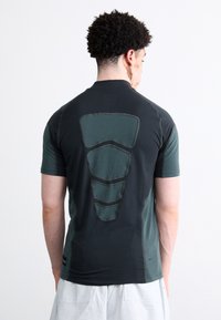 Футболка Футболка