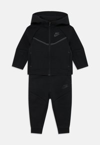 Спортивные штаны Спортивные штаны