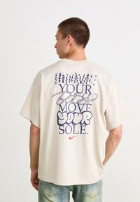 Футболка Футболка