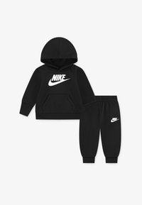 Набор одежды Набор одежды