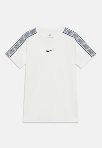 Футболка Футболка