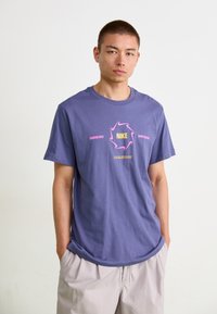 Футболка Футболка