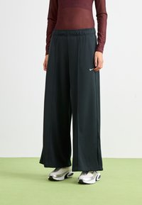 Спортивные штаны Спортивные штаны