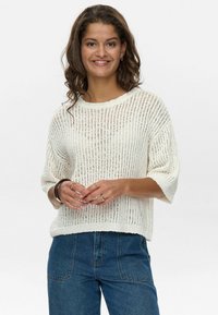 Пуловер с рукавом три четверти