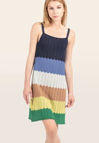 Пляжное платье