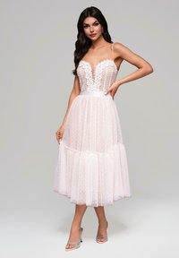 Коктейльное платье