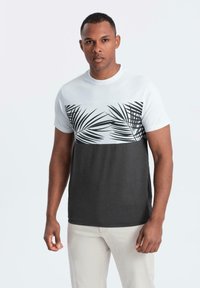 Футболка Футболка