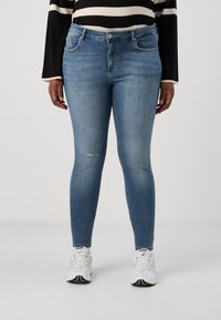 Узкие джинсы Узкие джинсы