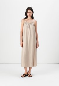 Длинное платье Длинное платье