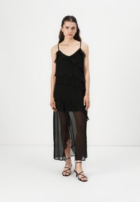 Коктейльное платье