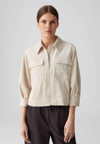 Вельветовая куртка