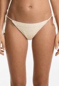 Низ от бикини