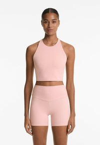 Спортивный топ Спортивный топ