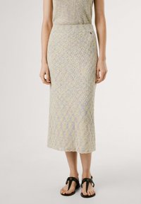 Юбка-карандаш