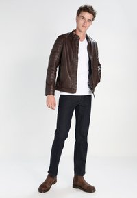 Футболка Футболка