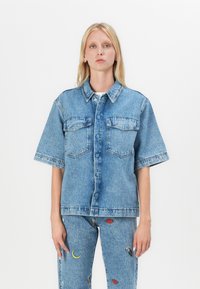 Джинсовая блузка