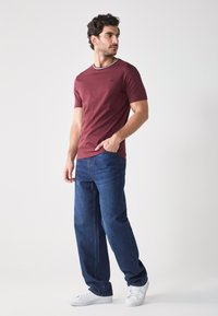 Футболка Футболка