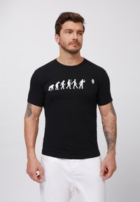 Футболка Футболка