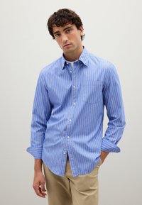 Рубашка Рубашка