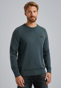 Пуловер Пуловер