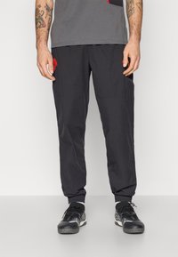 Спортивные штаны Спортивные штаны