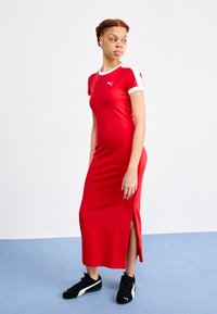 Летнее платье