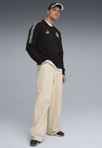 Спортивная кофта