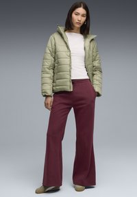 Спортивные штаны